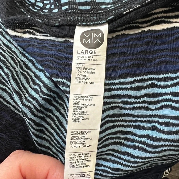 NWOT Vimmia Blue Printed Adventure Ankle Leggings L - Picture 2 of 4